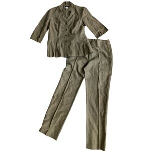 Women's khaki Vex Suit, linen look and feel, lightweight size 8 (EU 40)